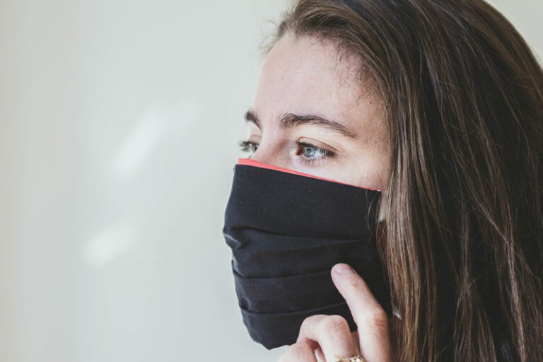 Les masques de Travie sont en vente sur notre webshop handymade.be