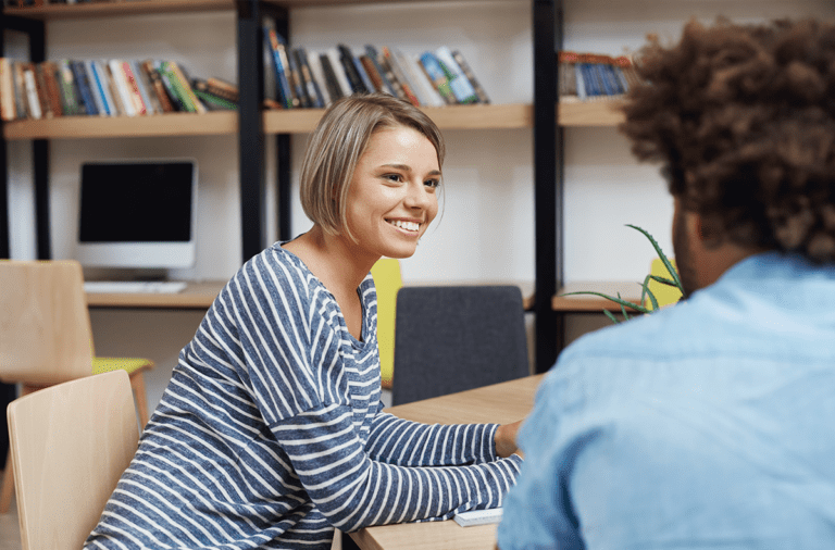 emploi assistante sociale ETA