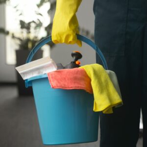 Produits de nettoyage écologiques sous la lumière naturelle