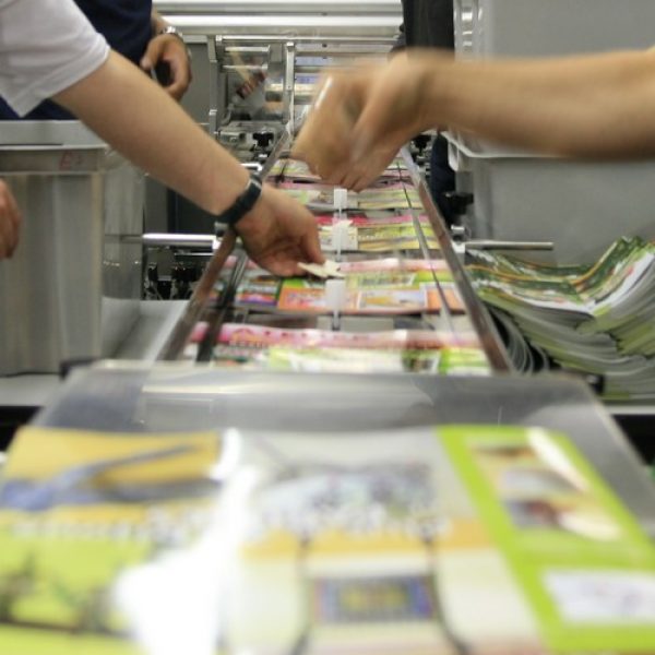 Mise sous film - magazines et catalogues - APAM